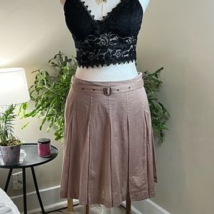 ✨ Vintage Burberry pleated skirt with belt ✨ Size 4/6
